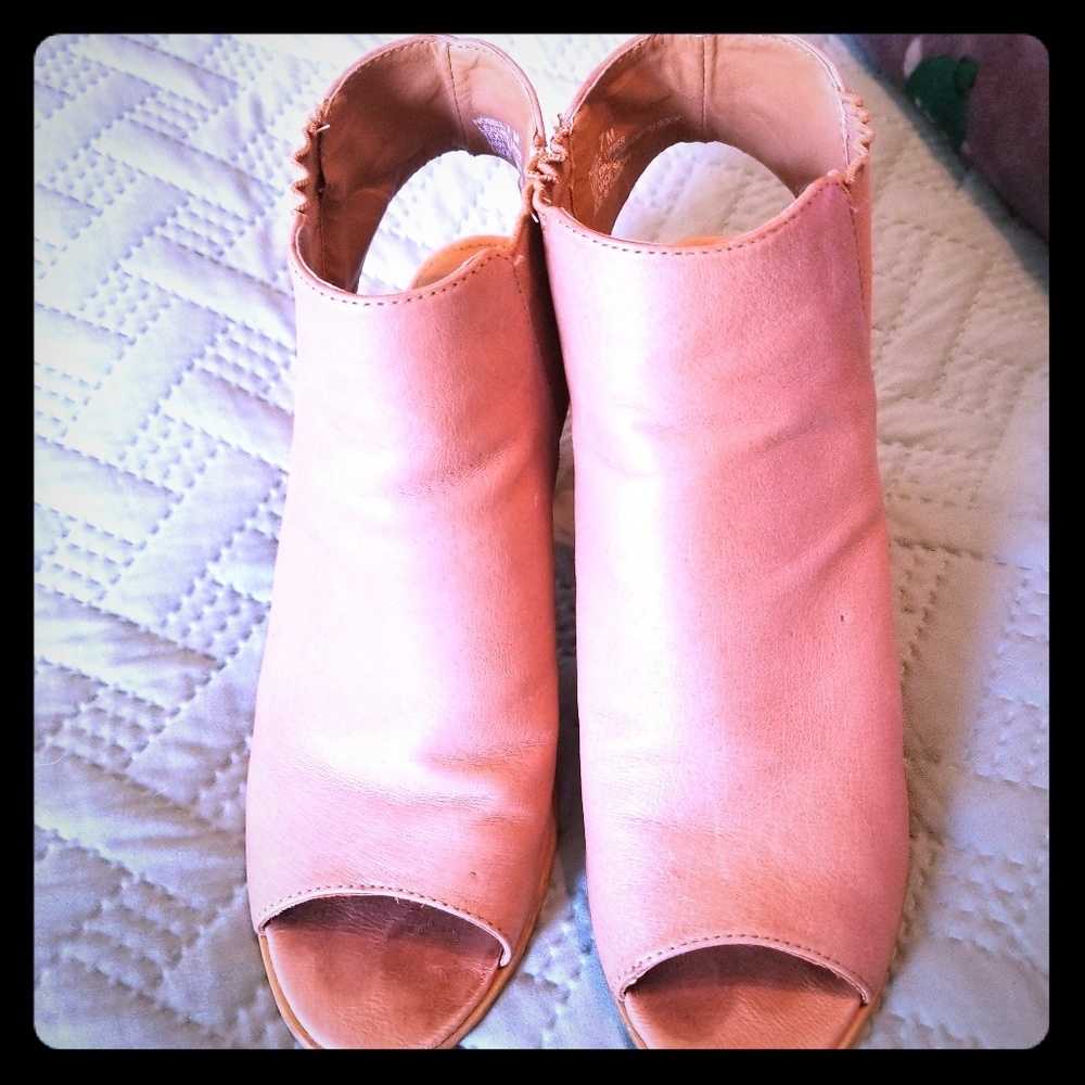 Open Toes Booties